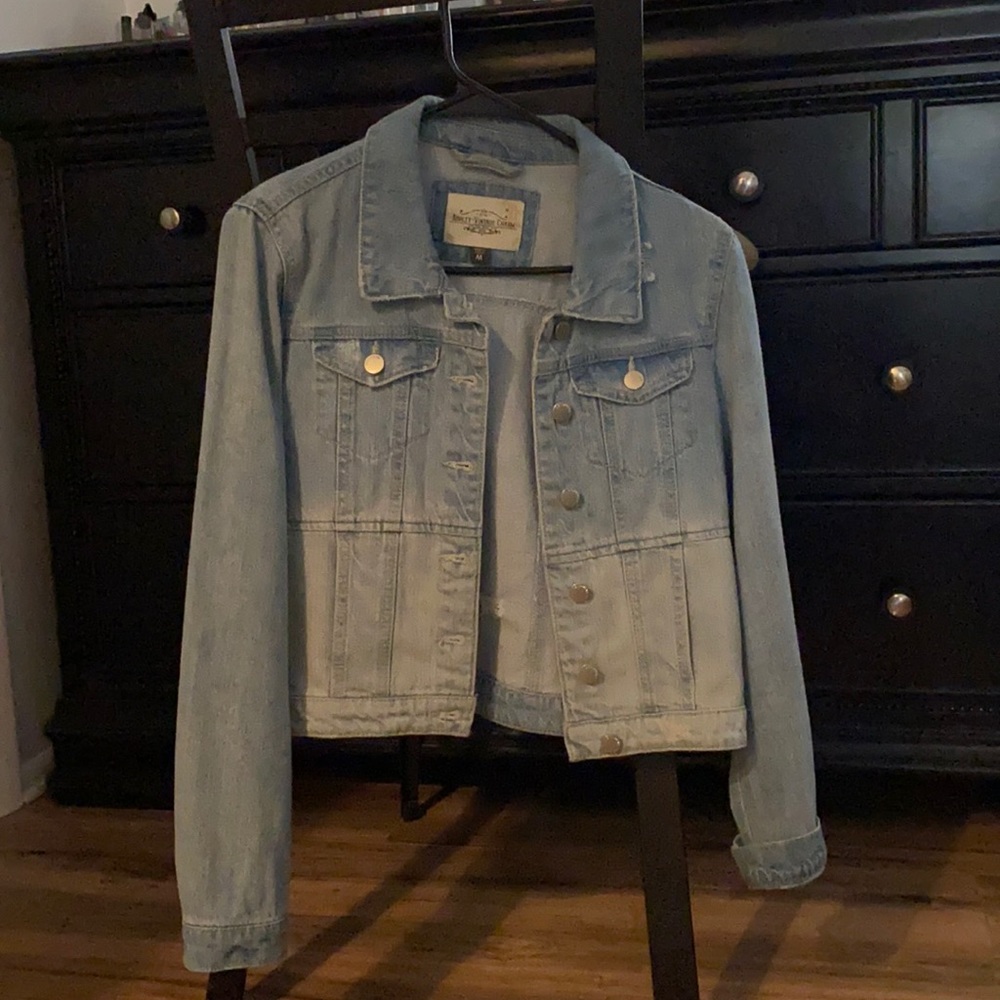Jean Jacket !!